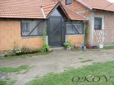 Ulazna vrata br. 10 Ulazna vrata br. 10